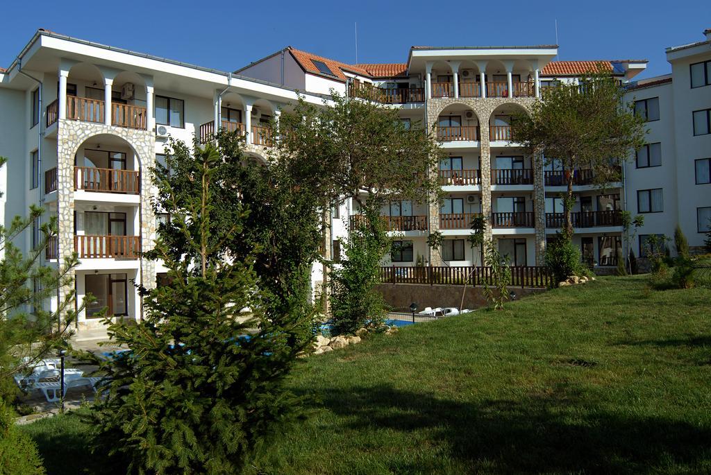 Kambani Bells Apart Complex Sveti Vlas Bagian luar foto