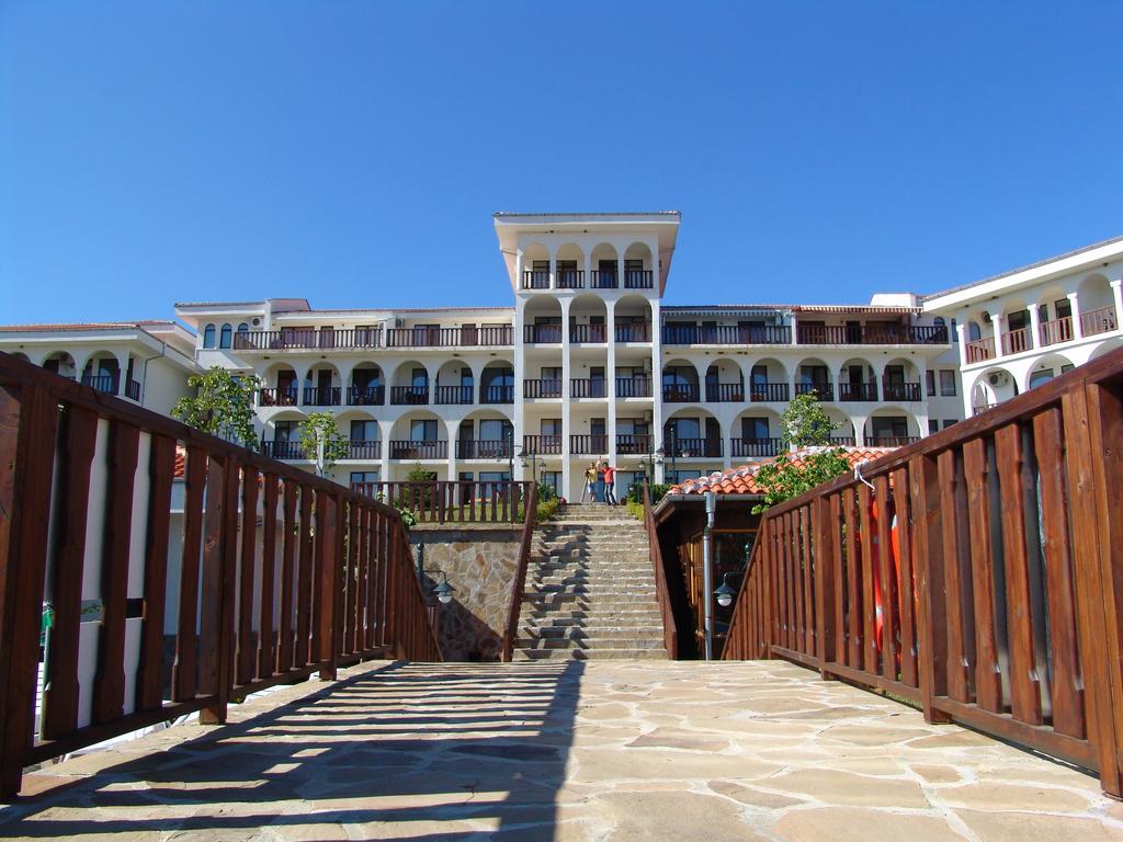 Kambani Bells Apart Complex Sveti Vlas Bagian luar foto