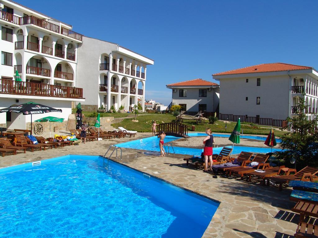 Kambani Bells Apart Complex Sveti Vlas Bagian luar foto